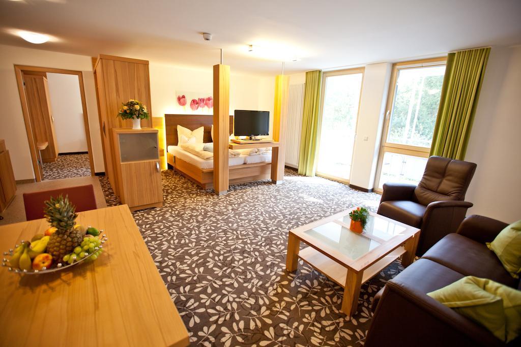Hotel Und Appartementhof Waldeck Bad Füssing Chambre photo