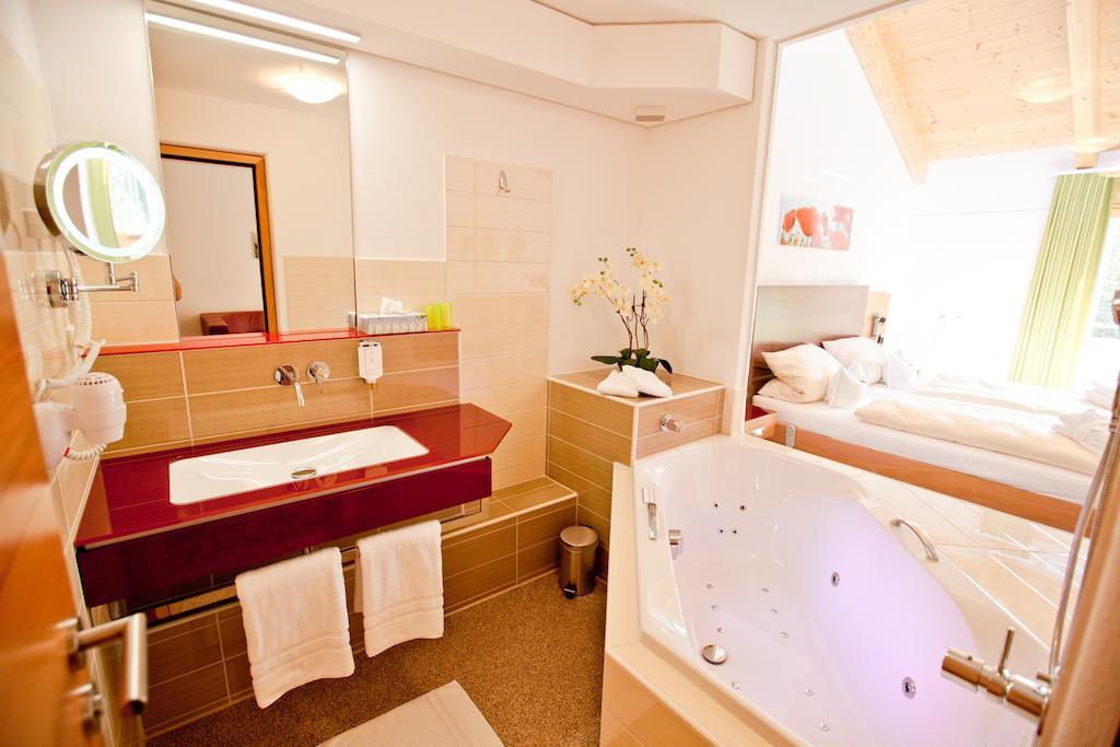 Hotel Und Appartementhof Waldeck Bad Füssing Chambre photo